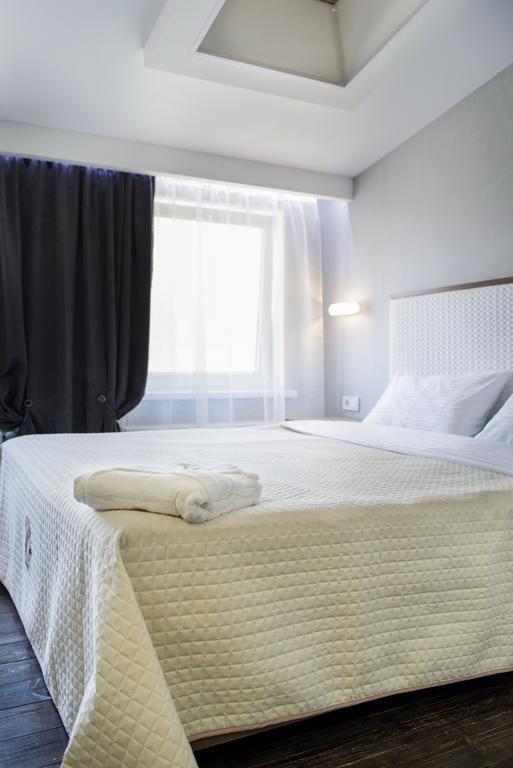 Apart Hotel Kvartira 1 Odessa Oda fotoğraf