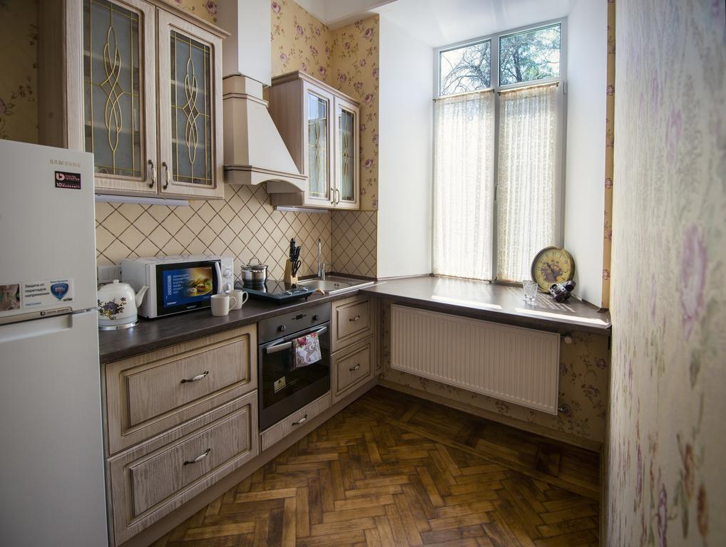 Apart Hotel Kvartira 1 Odessa Oda fotoğraf