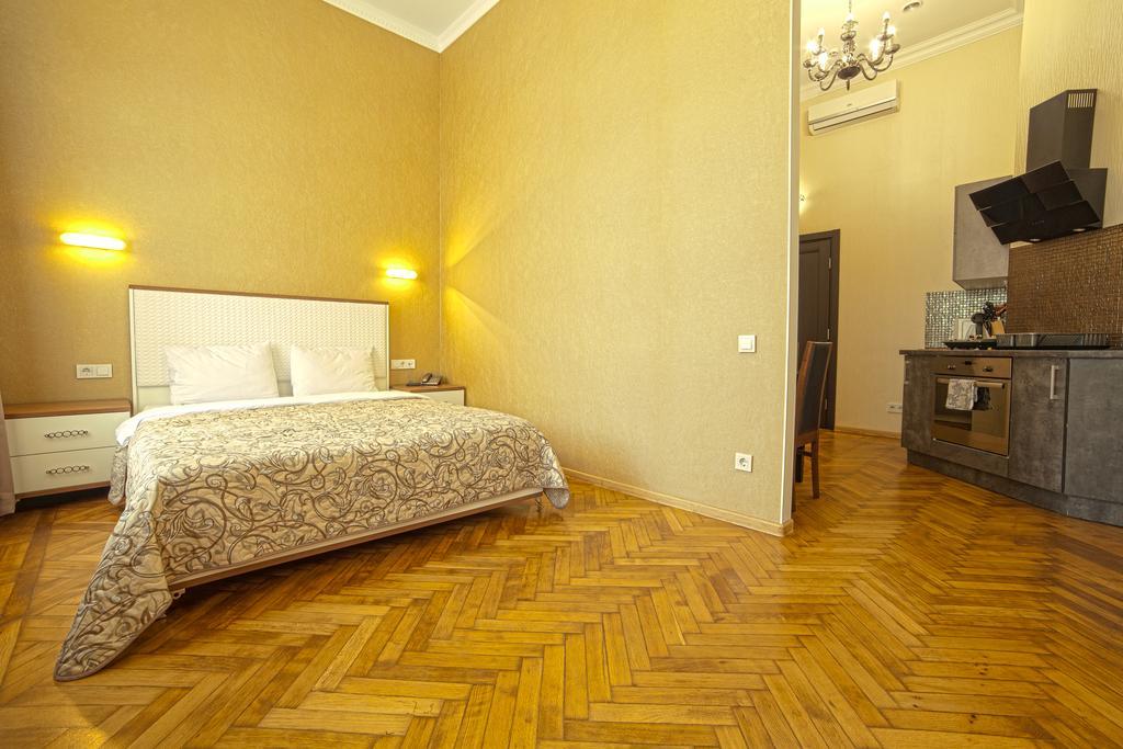 Apart Hotel Kvartira 1 Odessa Dış mekan fotoğraf