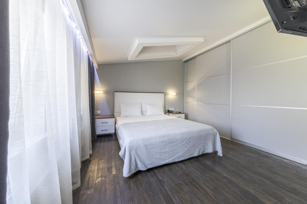 Apart Hotel Kvartira 1 Odessa Dış mekan fotoğraf