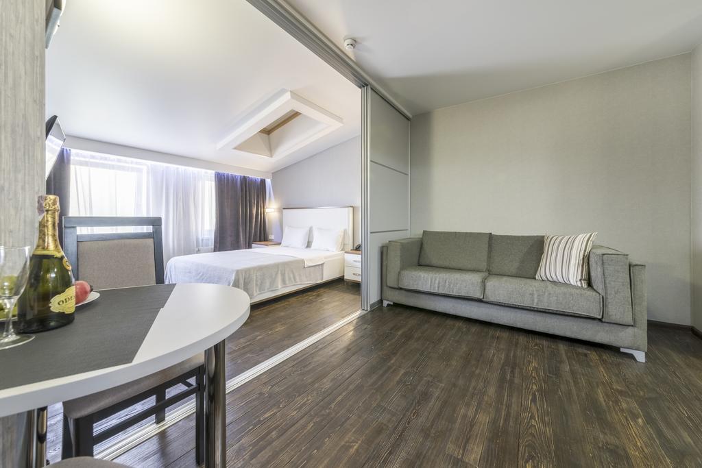 Apart Hotel Kvartira 1 Odessa Dış mekan fotoğraf