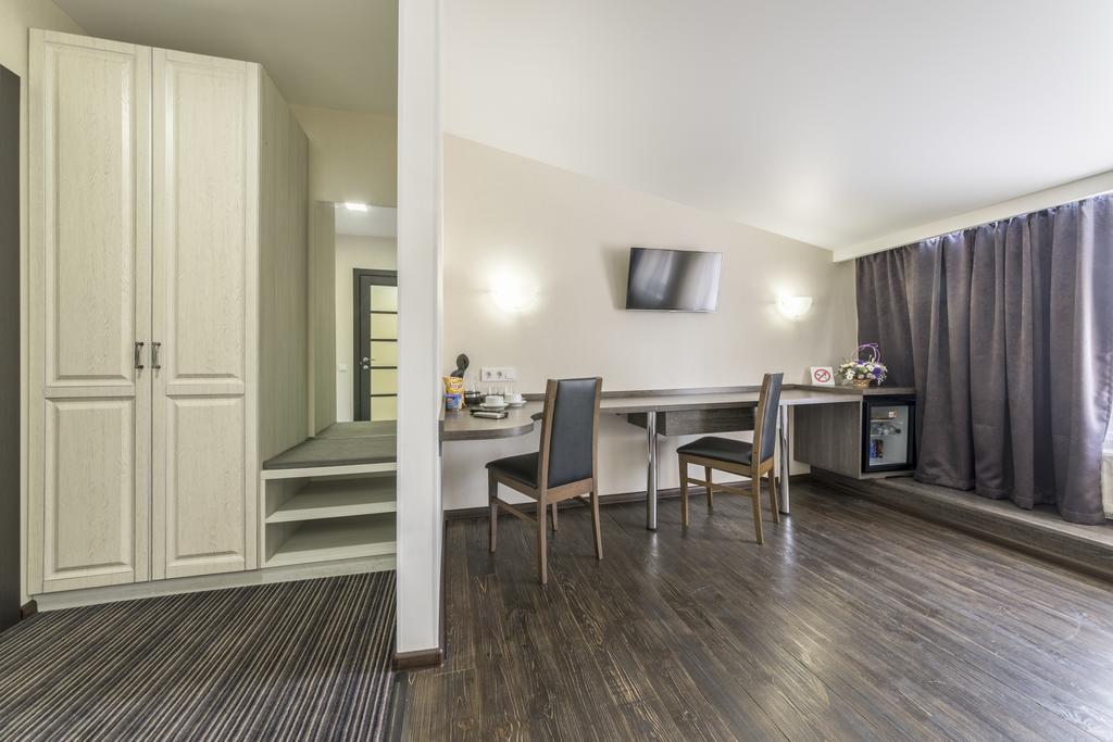 Apart Hotel Kvartira 1 Odessa Dış mekan fotoğraf