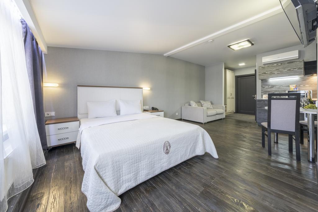 Apart Hotel Kvartira 1 Odessa Dış mekan fotoğraf